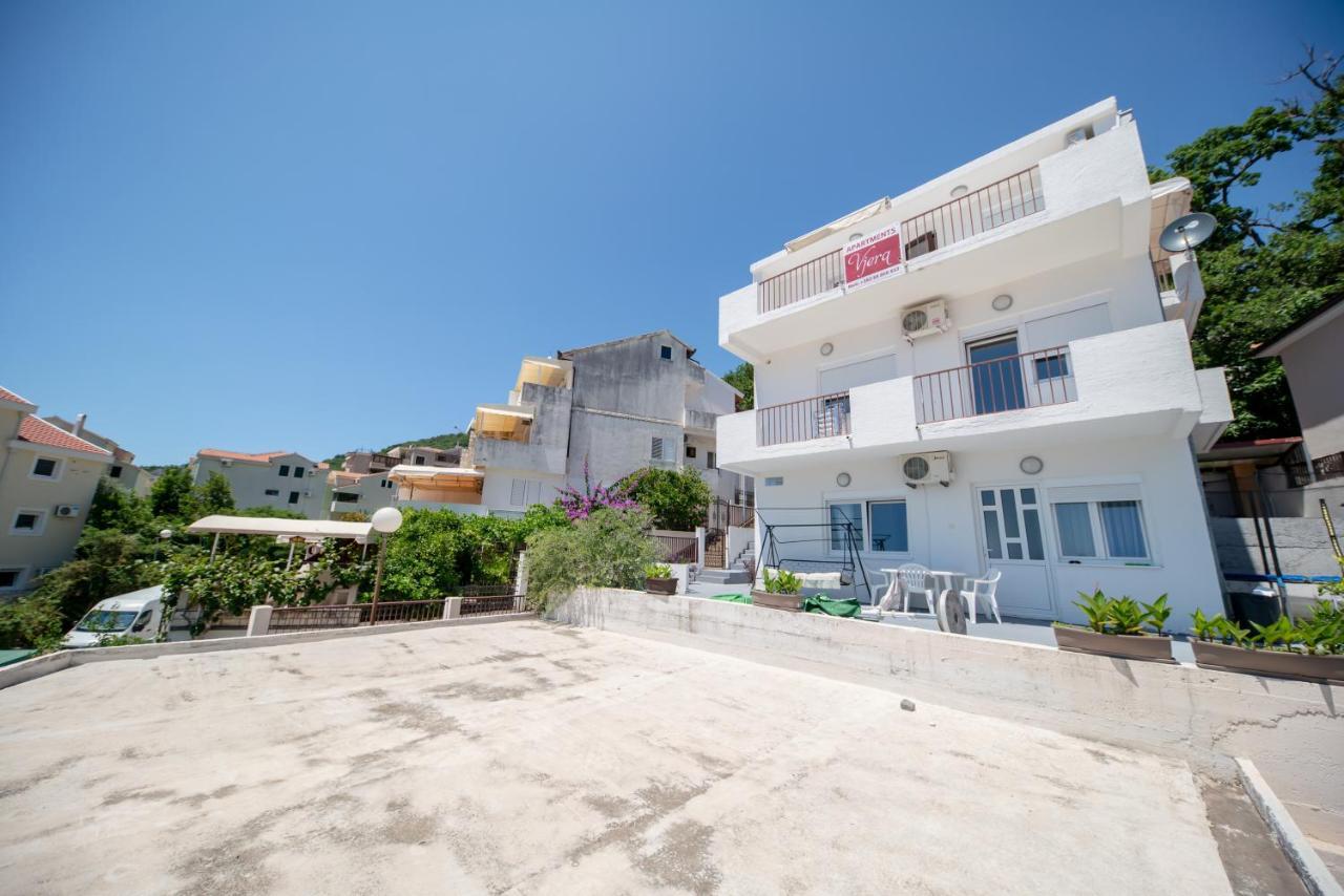 Apartments Vjera Petrovac מראה חיצוני תמונה