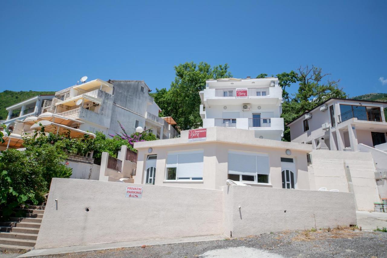 Apartments Vjera Petrovac מראה חיצוני תמונה