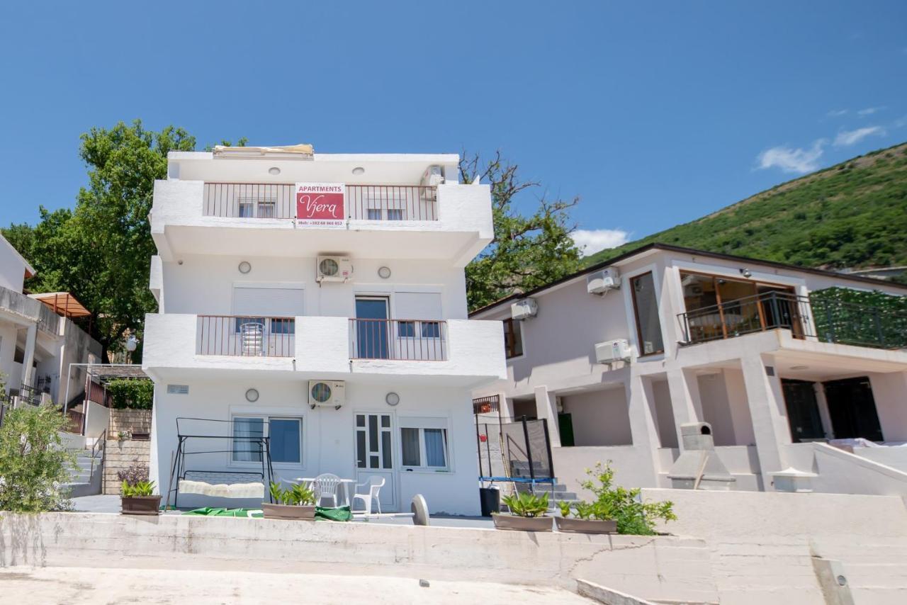 Apartments Vjera Petrovac מראה חיצוני תמונה