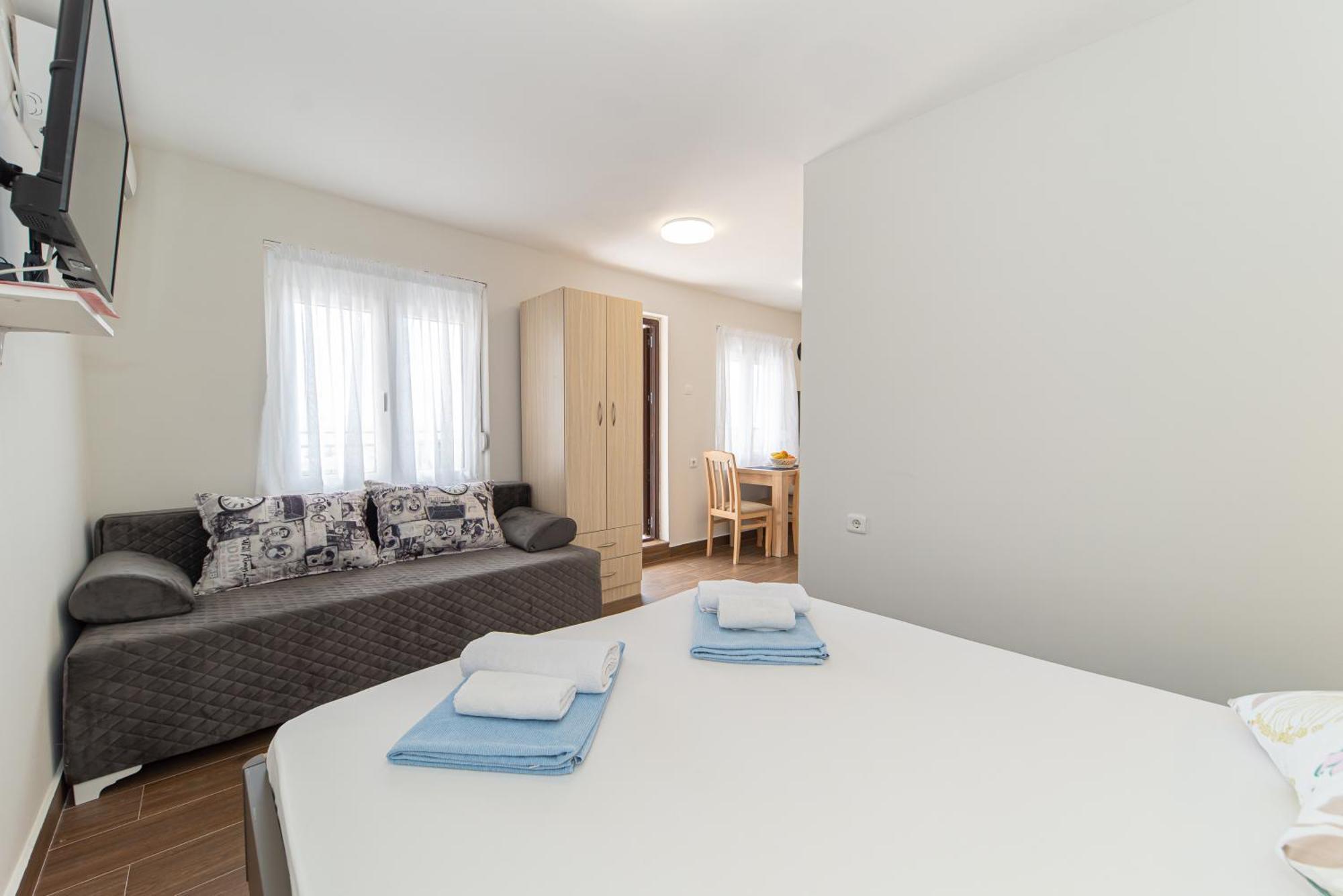 Apartments Vjera Petrovac מראה חיצוני תמונה