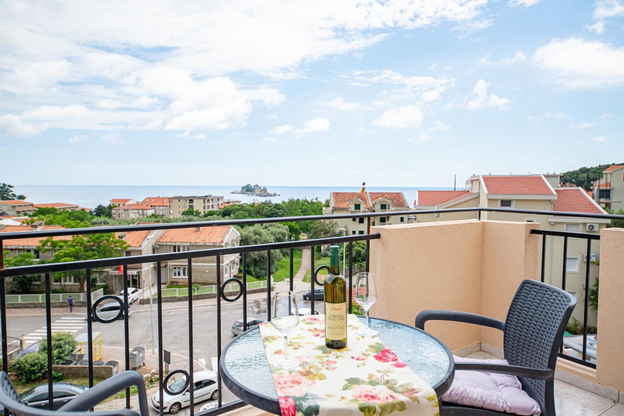Apartments Vjera Petrovac מראה חיצוני תמונה