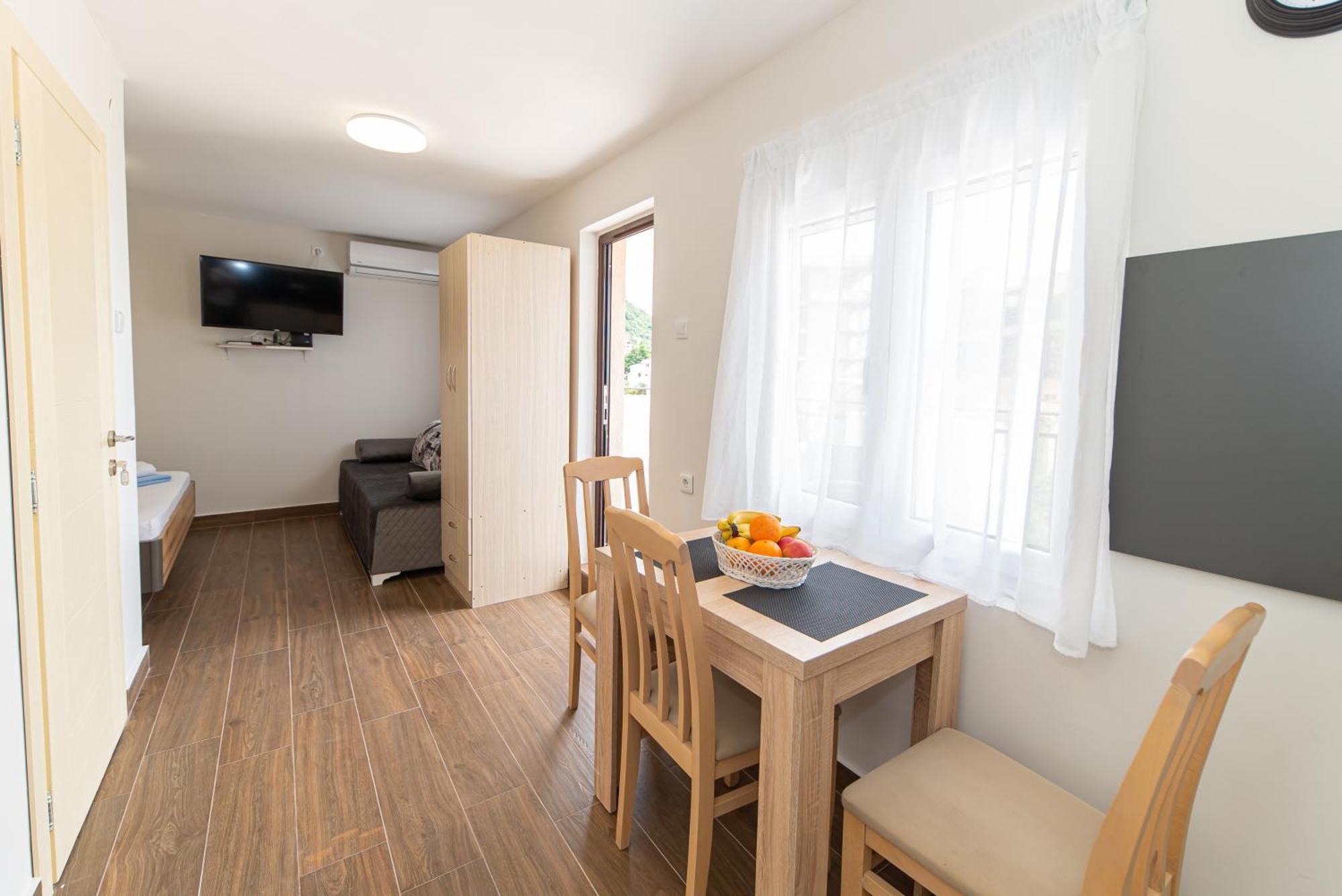 Apartments Vjera Petrovac מראה חיצוני תמונה