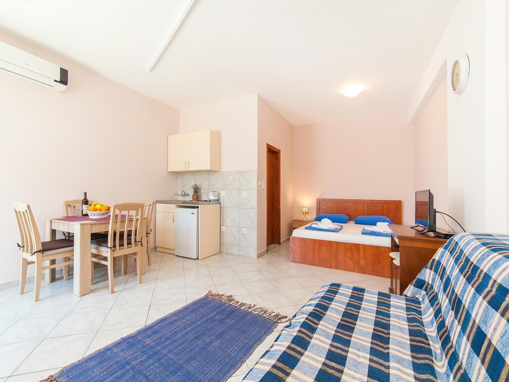 Apartments Vjera Petrovac מראה חיצוני תמונה