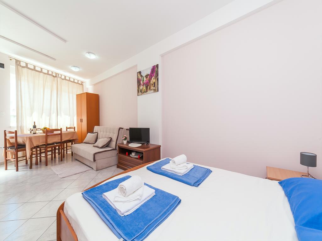 Apartments Vjera Petrovac מראה חיצוני תמונה